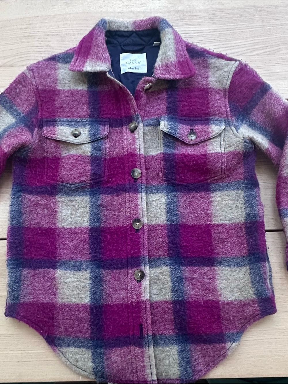 Wool Wilfred free Shacket from Aritzia.